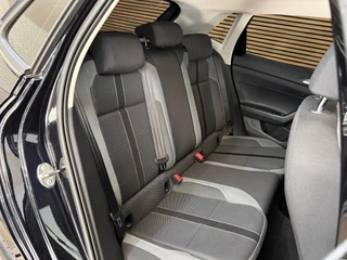 Volkswagen Polo 1.0 TSI Style | Black Edition | IQ.Light Matrix | Discover Pro | CarPlay | Licht + Zicht | Ambient | PDC | DAB+ / 8