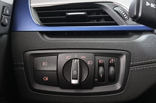 BMW X1 xDrive25e M Sport Sportstoelen Stoelverwarming Apple CarPlay LED / 26