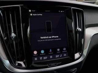 Volvo V60 T8 AWD Plus Dark 455PK Panoramadak HeadUp Display 360 Cam Alarm Getint glas / 27