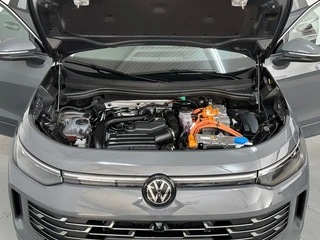Volkswagen Tayron 1.5 EHYBRID 150KW/204PK PLUG IN HYBRID ELEGANCE / 14