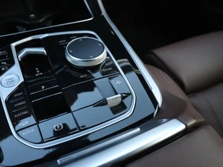 BMW X5 xDrive50e | M SPORT | LEDER | MEMORY | 360° CAMERA | H&K | CRUISE | NAVI | STOELVERW. | SOH 96.5% | / 28