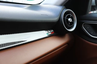 Alfa Romeo Giulia 2.0T SUPER AUT ORIG.NL/A.CarPlay/Ad.Cruise/Stuur&Stoelverw./18inch 114dkm! / 59