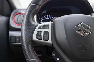Suzuki Vitara 1.4 S | Trekhaak l Climate Control l Bluetooth l LED l Camera l PDC Voor & Achter l Stoelverwarming l Lichtmetalen Velgen / 22