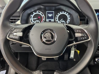 Škoda Kamiq 1.0 TSI Ambition  Full-led Navigatie 17'inch lmv / 9