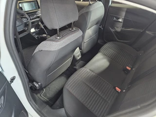 Peugeot e-208 Active Pck 50 kWh Geen import | Navigatie | Parkeersensoren / 9