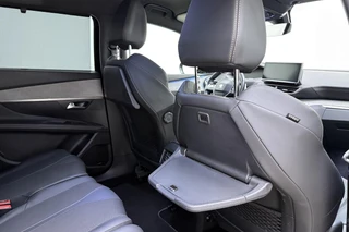 Peugeot 5008 1.2T 130pk Automaat GT | Black Pack | Elektr. achterklep | Stoelverwarming | Navigatie | 7 Persoons | / 18