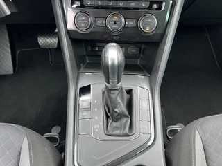 Volkswagen Tiguan 1.4 TSI ACT Highline  | ACC | Navi | PDC | Stoelverw. | / 23