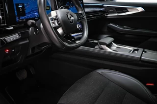 Renault Austral 1.2 E-Tech full hybrid 200 iconic | MATRIX LED | PANORAMADAK | HEAD UP | HARMAN KARDON | 360 CAMERA / 36
