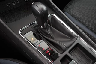 SEAT Ateca 1.5 TSI Style Business Intense Stoelverwarming LED Elektrische Achterklep Camera / 24