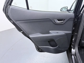 Kia Stonic 1.0 T-GDi MHEV DynamicLine  - Apple Carplay/Android Auto - Achteruitrijcamera - Cruise Control - Fabrieksgarantie t/m 07-2032 / 36