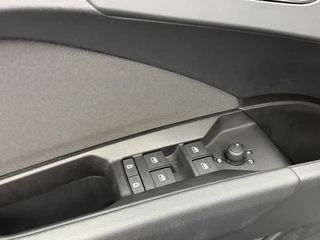 Audi Q4 e-tron 35 Launch edition 55 kWh SOH 90,6% | Elektrische Trekhaak | 110KW Snellaadvermogen | Full-Led | Carplay&Android / 30