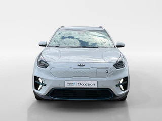 Kia e-Niro ExecutiveLine 64 kWh | Cruise Control | Climate Control | Camera | Navigatie | Stoelverwarming | Stoelventilatie | Stuurverwarming | / 4