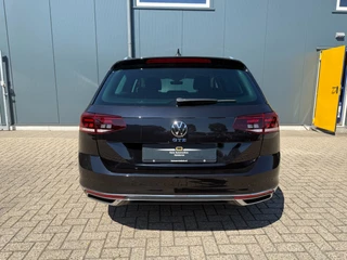 Volkswagen Passat Variant 1.4 TSI PHEV GTE * Trekhaak * AUTOMAAT * Parkeercamera * Head-up Display * / 32
