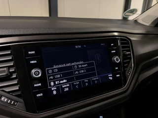 Volkswagen T-Roc 1.0 TSI Style Carplay Cruise Trekhaak NAP / 39