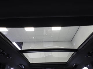 Lynk & Co 01 1.5 PHEV Plug-In ZWARTE HEMEL/360CAM/SCHUIFDAK/LED/20"LMV! / 23
