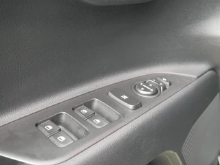 Kia Stonic 1.0 T-GDi MHEV DynamicPlusLine Cruise| Camera| Stoel vewarming / 18