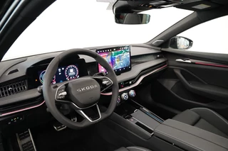 Škoda Superb Combi 1.5 TSI PHEV Sportline Business  Climate control Panoramadak Leder Elek. Stoelen Stoel Ventilatie/Verwarming 24 Maanden garantie* (Vraag naar de voorwaarden) / 4
