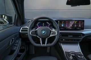 BMW 3 Series 330e | BTW | M-SPORT | ACC | HUD | 360 | MEMORY | KEYLESS | ELEK KOFFERKLEP | / 29