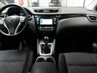Nissan Qashqai 1.6 160Pk N-Conecta ✅Panodak✅Trekhaak✅Navi✅Camera✅Clima✅Cruise✅ / 5