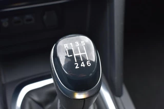 Renault Megane Estate 1.3 TCe 140 Equilibre|Navi|Cruise|PDC|Airco| / 15