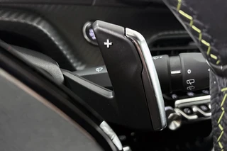 Peugeot 208 1.2 PureTech GT Automaat Panoramadak Camera Apple CarPlay LED / 37
