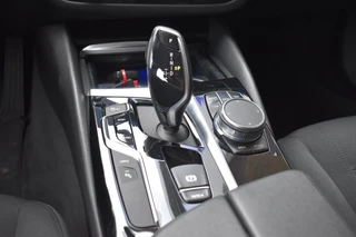 BMW 5-serie 530e iPerformance ECC LMV NAVI LED / 35