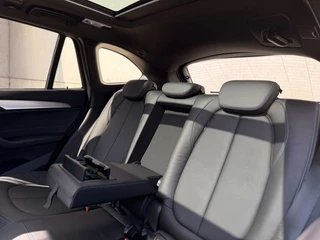 BMW X1 xDrive25e M Sport Pano Leder H/K HUD Trekh 19' Shadowline / 15
