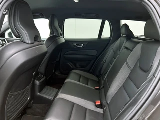 Volvo V60 2.0 T6 Plug-in hybrid AWD Plus Dark Automaat | Adaptive Cruise | Stoel/Stuurverwarming | Leder | Camera | CarPlay | BTW / 27