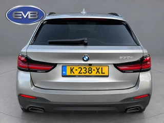 BMW 5 Series Touring 530e M sport PLUS panoramadak, electr trekhaak, lazer, VOL OPTIES! 1 e eigenaar, Origineel NL auto met nap / 43