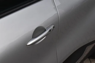 Renault Captur 1.2 TCe Aut. Limited  | Trekhaak | Camera |  Keyless Entry | Navigatie | Climatecontrol | Orig. NL | / 31