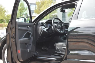Audi Q3 45 TFSI e S edition S-Line 245 PK | NL-Auto | Keyless | Carplay | Virtual cockpit | DAB | Elekt.trekhaak | Full LED | Allweathers / 16