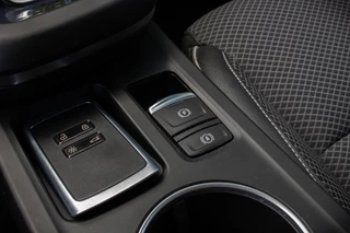 Renault Arkana mild hybrid 140 EDC techno | Stoel- en stuurwiel verwarming | Achteruitrijcamera | Adaptieve cruise control | / 28