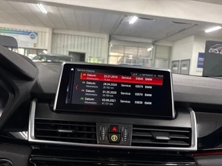 BMW 2-serie Active Tourer 218i High Executive/ NL auto/ Afneembare trekhaak/ Achteruitrijcamera / 28