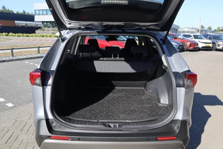 Toyota RAV4 2.5 HYBRID AWD DYNAMIC ANDROID/APPLE STOEL/VOORRUITVERW. LM-VELGEN P-SENSOREN CAMERA AD-CRUISE / 6
