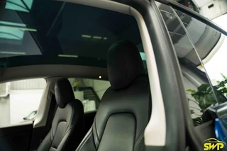 Tesla Model Y Long Range AWD 75 kWh / 11