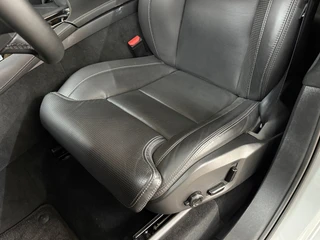 Volvo XC90 2.0 T8 Plug-in AWD Ultra Dark | Massage | Luchtvering | 22Inch | 7-Pers. | Pano |360°|H & K |Head-Up|Elektr Trekhaak / 45