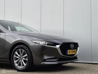 MAZDA 3 2.0 E-SKYACTIV-X M HYBRID 180 COMFORT MET BOSE AUTOMAAT/KEYLESS/LED/CAMERA/STOEL-STUURVERWARMING/HEAD-UP/ADAPTIVE CRUISE / 12