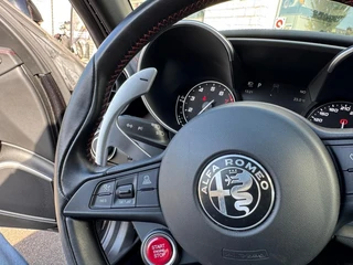 Alfa Romeo Giulia 2.9 V6 QUADRIFOGLIO Carbon pakket Sparco kuipstoelen Carplay Perfect onderhouden! / 50