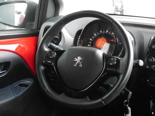 Peugeot 108 1.0 e-VTi Allure | Apple carplay | Achteruitrijcamera | Dab | Mistlampen | Zwart dak | Extra getint glas | Climate control | 5 deurs | Stuurwielbediening / 14