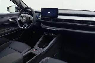 Jeep Avenger Summit 54 kWh | Stoelverwarming | Elektrische achterklep | Achteruitrij camera | Cruise Control / 17