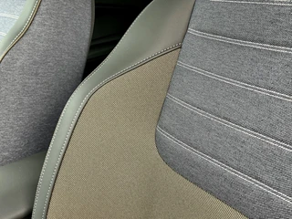 Renault 5 Comfort Range Techno 52 kWh  | V2G | Pack Winter | Two-Tone | Stoel+Stuurverwarming | Navigatie | Climate Control | Apple CarPlay/Android Auto / 7