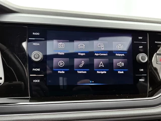 Volkswagen TAIGO 1.5 TSI R-Line Business | Automaat | Adaptive cruise | Parkeersensoren | Panoramadak / 19