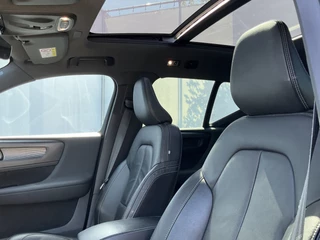 Volvo XC40 1.5 T4 Recharge R-Design Pano Leer H/K Camera Stoel/Stuurverw Led Carplay Plug-in PHEV / 17