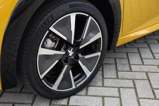 Peugeot e-208 EV GT 350 50 kWh|Pano|Stoelverwarming|Camera|Apple carplay+Android auto|Clima|Cruise / 17