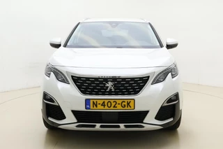 Peugeot 3008 1.2 PureTech Crossway 130 PK | Navigatie | Camera | Climate contro| Keyless | Lichtmetalen velgen | Extra getint glas | Cruise control / 7