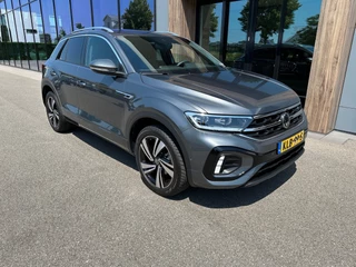 Volkswagen T-Roc 1.5 TSI 150pk DSG R-Line Camera | Keyless | Elek. Achterklep | Dode hoek | Rijklaar incl. 1 jaar Bovag garantie / 5