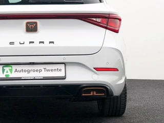 CUPRA Leon Sportstourer 1.4 e-Hybrid Business Adaptief / 40