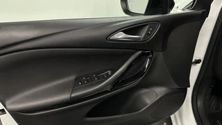 Opel Astra Sports Tourer 1.2 Design & Tech NAVI-CRUISE-NAP / 19
