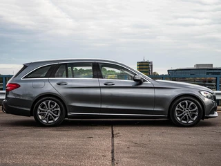 Mercedes-Benz C-klasse Estate 180 Premium | LED | Trekhaak | Camera | Apple CarPlay/Android Auto | Stoelverwarming | Dodehoekdetectie | Dealeronderhouden / 7