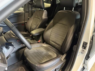 Ford Kuga 2.5 PHEV ST-Line X Pano Trekhaak Virtual Camera / 28
